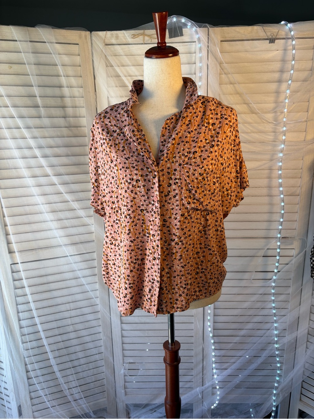 Daytrip Pink Leopard Print Short-Sleeve Button Down Top
